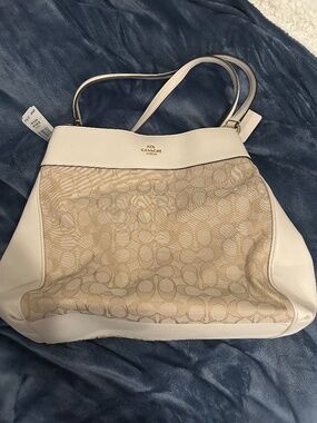 NWT Coach Signature Handbag